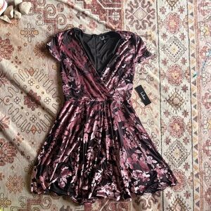 NWT lulus dress
